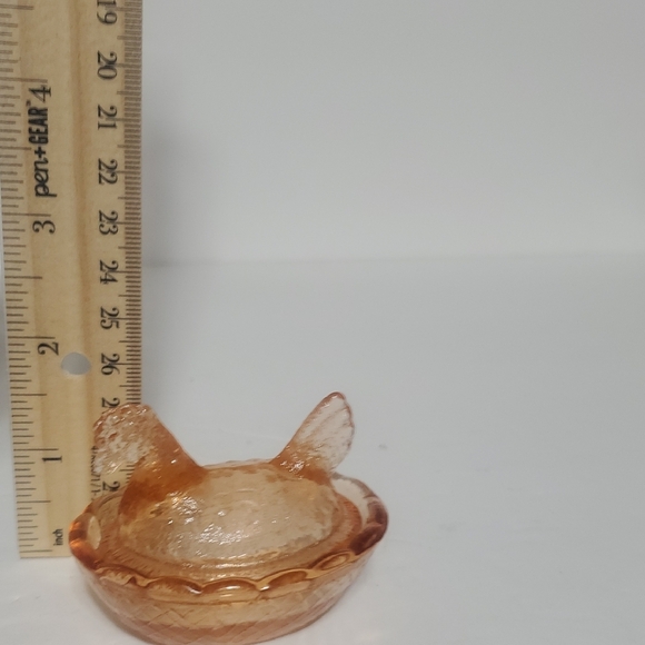 Amber Glass Hen on Nest Dish - Picture 5 of 6